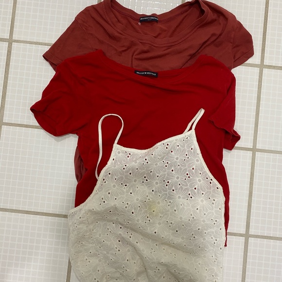 BRANDY MELVILLE BUNDLE! - Picture 5 of 7